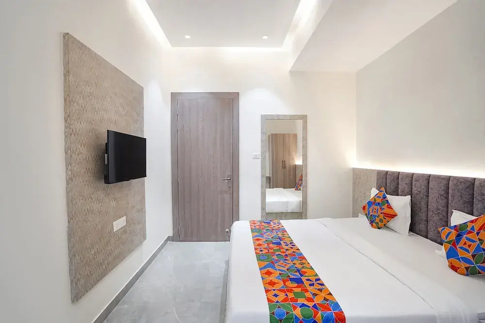 Fabhotel Mahalaxmii Grand