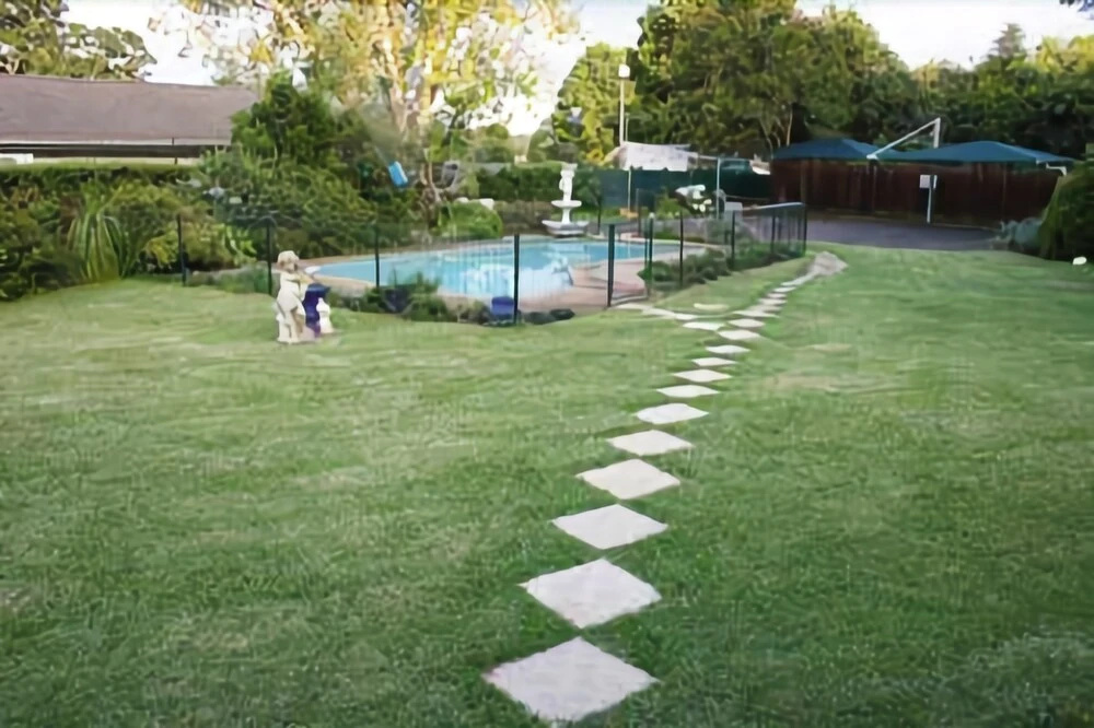 Abbots Cove