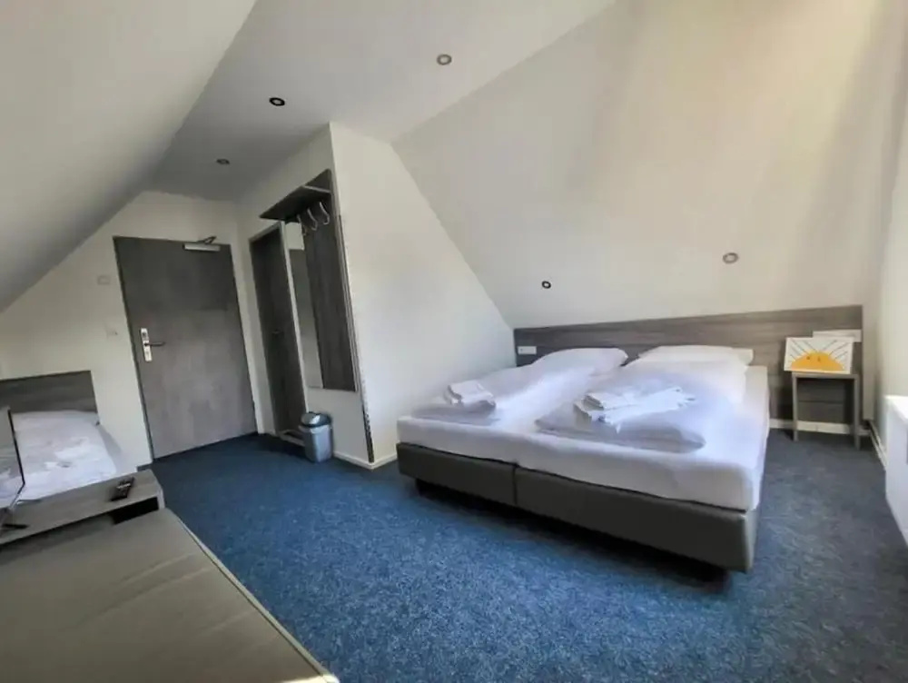 Hotel City Meetpoint