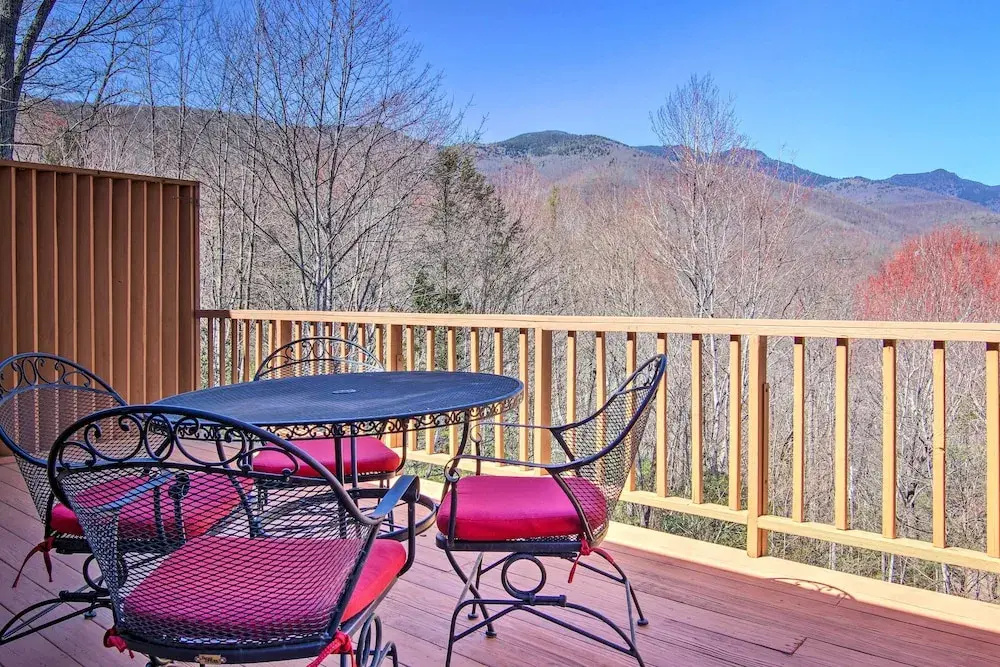Furnished Deck + Mtn Views: Burnsville Cabin!