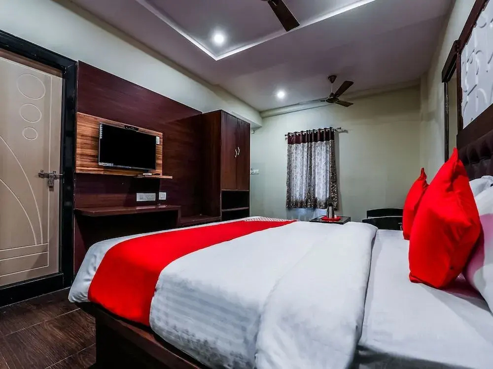 Hotel Dcm Grand By OYO Rooms