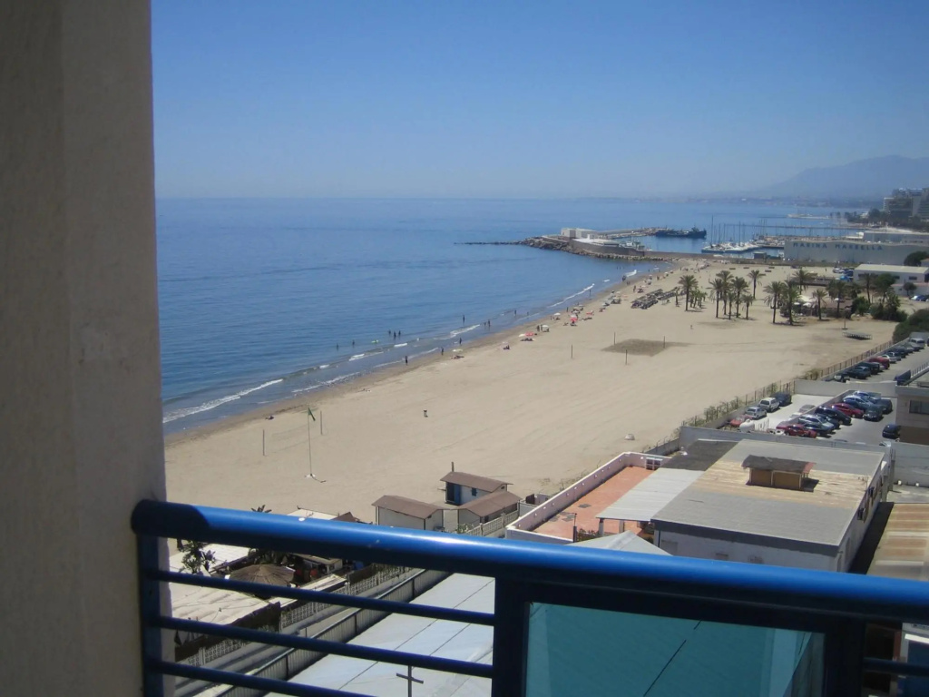 Frontal Sea Views Penthouse 382