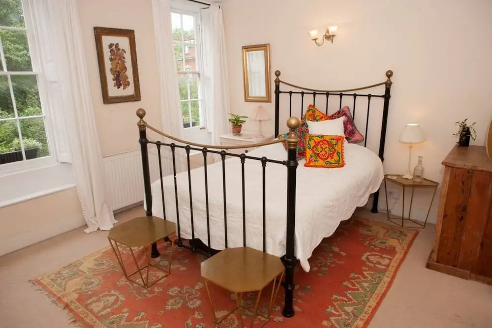 Georgian 2 Bedroom Apartment in Clifton