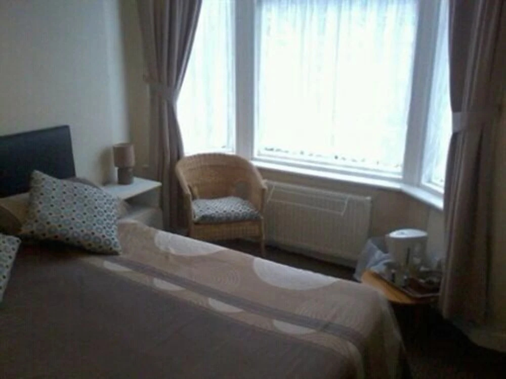 Aartswood Guest House
