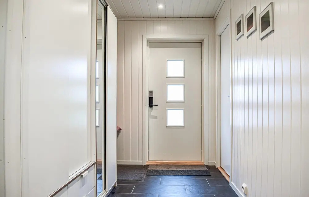 3 Bedroom Lovely Home In Fister
