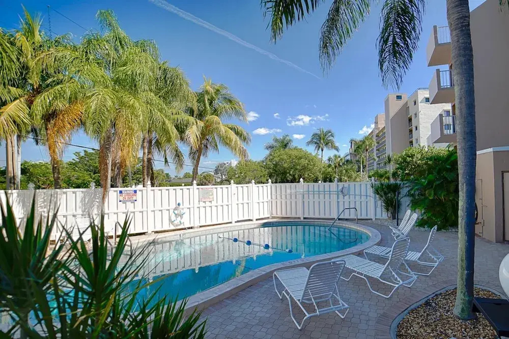 Castle Beach 405