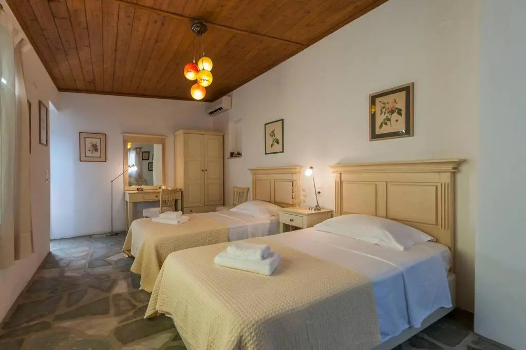 White Villas Paros