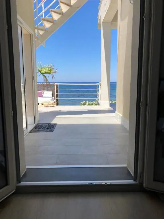 Sea view life