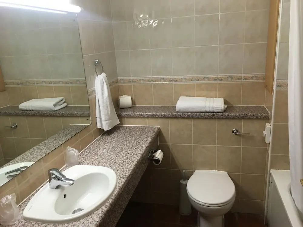 Moreton Park Hotel