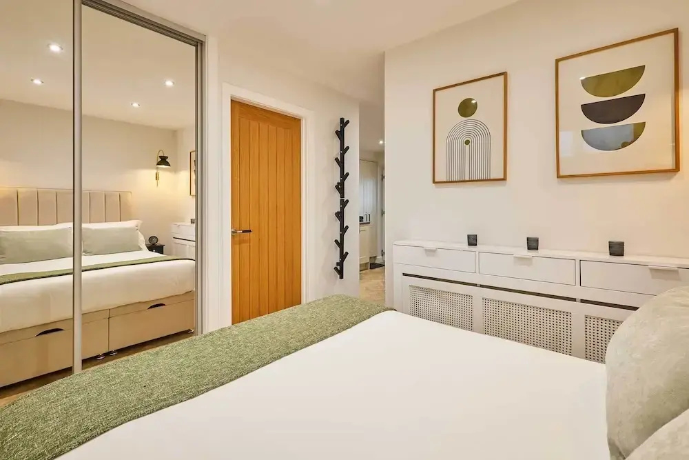 Host Stay Holmfirth Hideaway