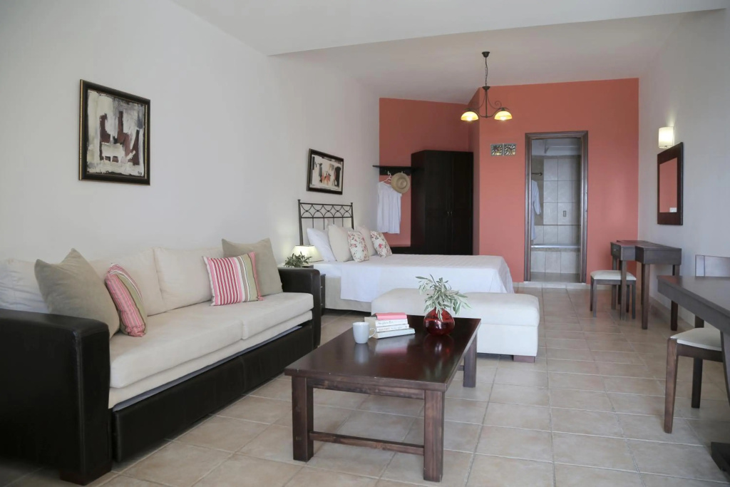 Yalis Hotel