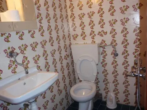 Meraklis Rooms