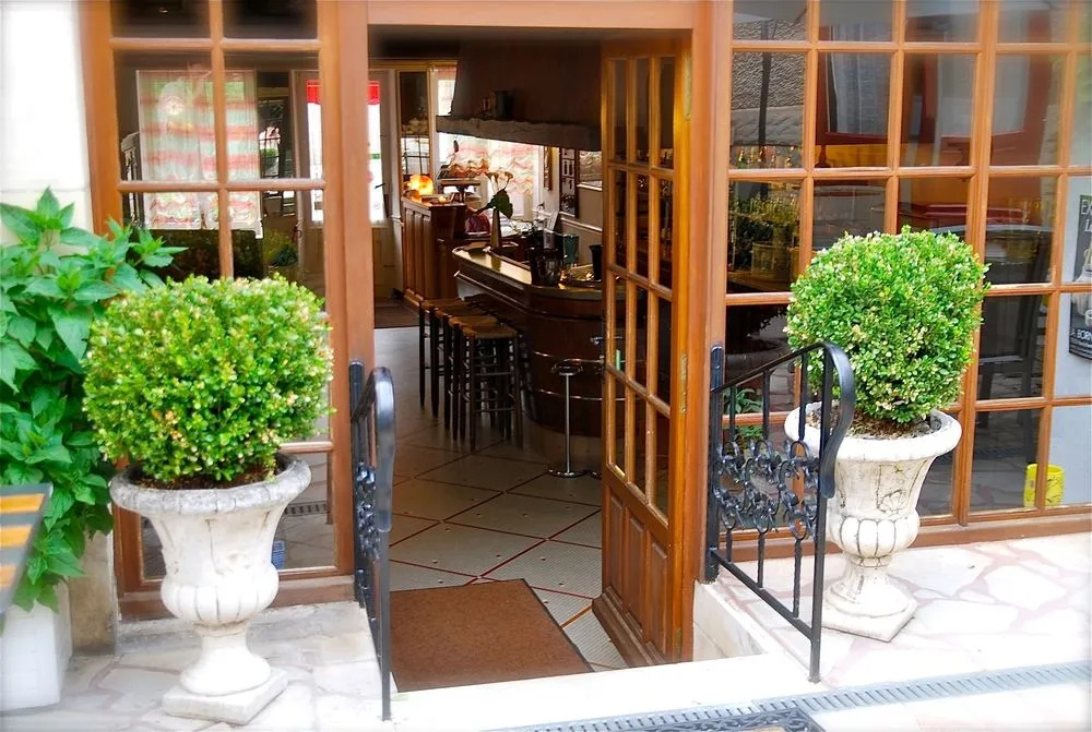 Hôtel restaurant le Grand Monarque Donzy