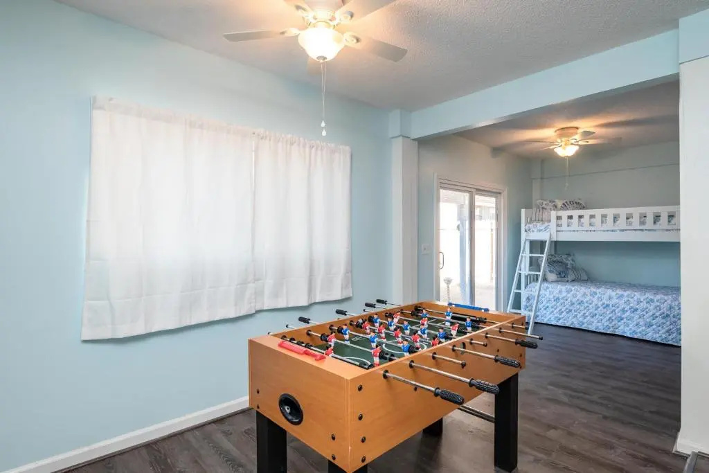 La Isla Bonita by Oak Island Accommodations