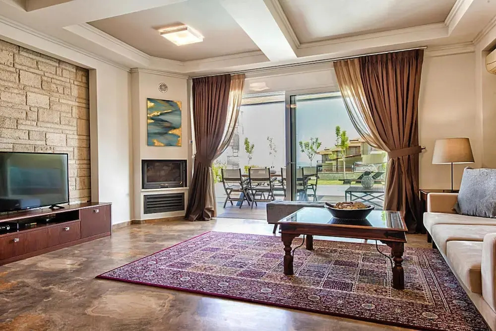 Seaside Villa With Private Pool