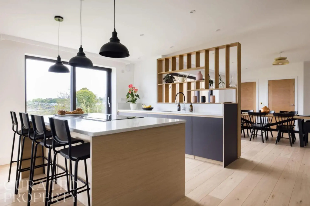 Stunning 5 Bedroom New Build With Amazing Views