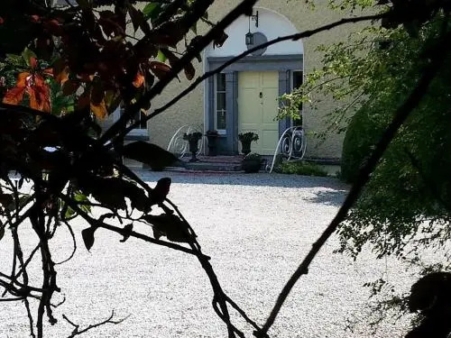 Clonacody House
