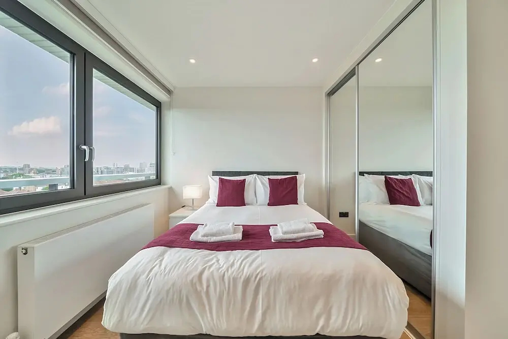 Roomspace Serviced Apartments -Oasis Way