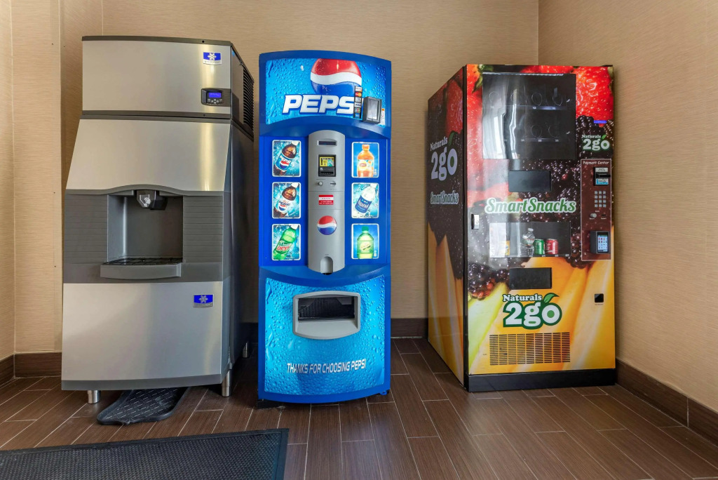 Comfort Suites Newark - Harrison