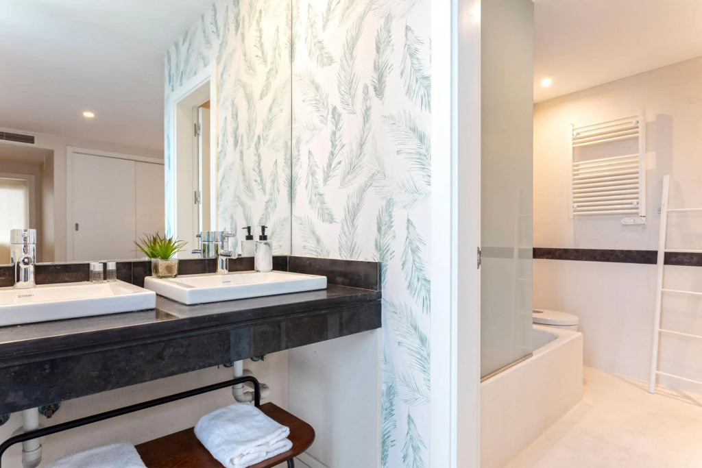 Luxury 2BD apartment in old town Malaga. San Agustin II