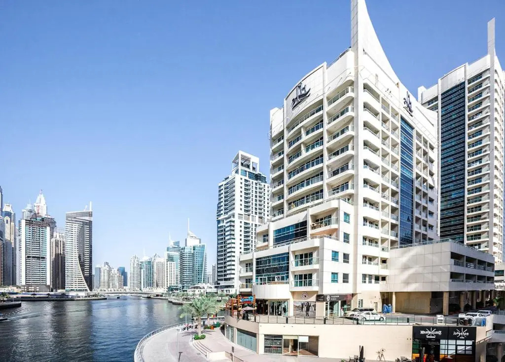 Stylish 2BD with great view in Marina View Tower