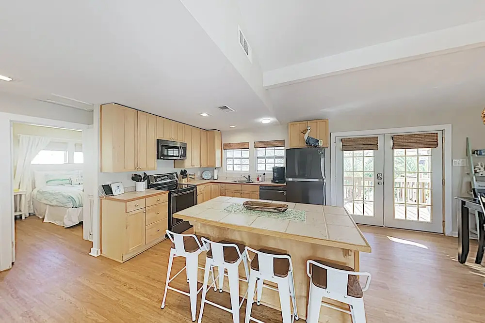 New Listing! West Bay Beauty w/ 3 Decks & Kayaks home