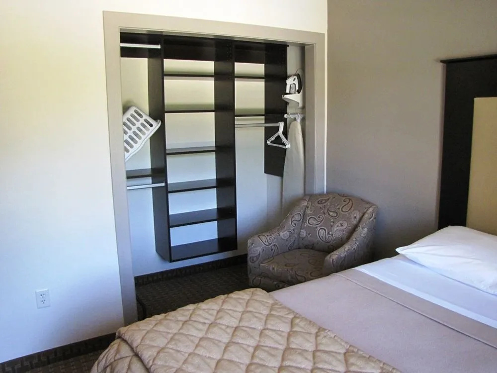 Stay-Over Suites - Fort Gregg-Adams Area