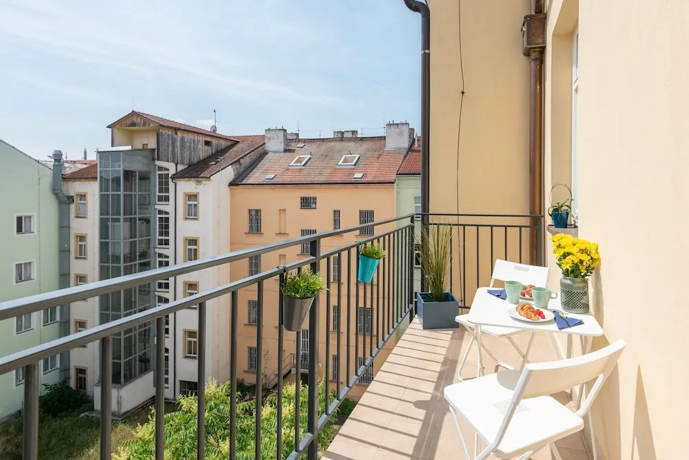 Wenzigova apartments