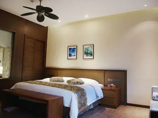 Jinfoshanwenquanjiari Hotel