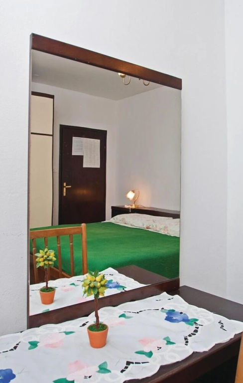 Awesome Apartment in Porec With 1 Bedrooms