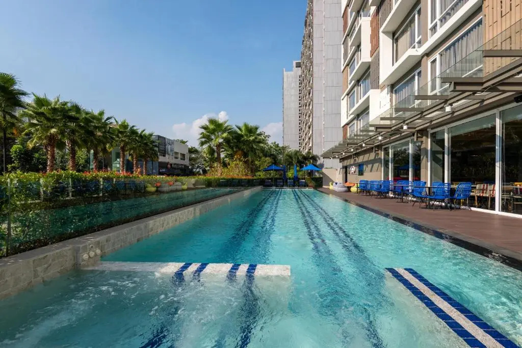 Отель Maitria Hotel Rama 9 Bangkok