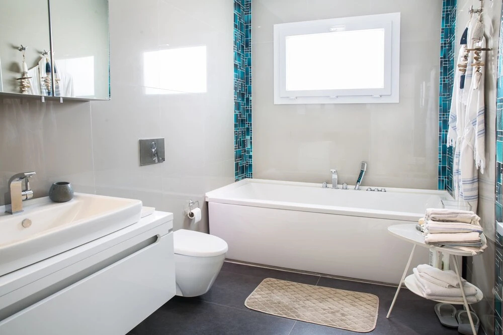 Important Group Villa Olivia