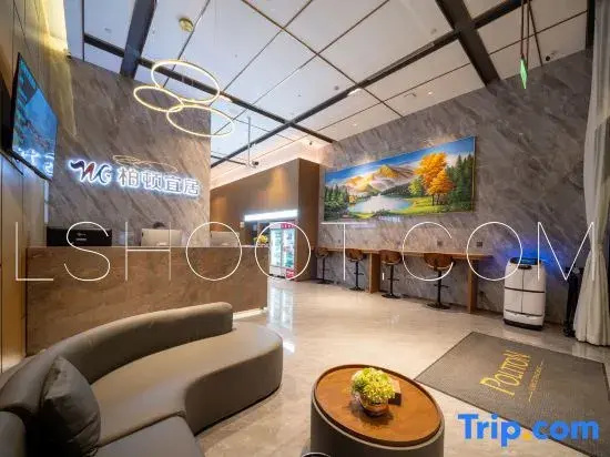Burton Livable Hotel