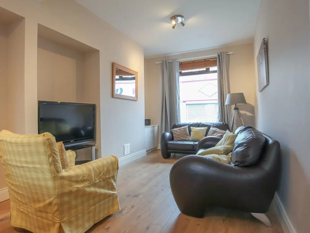 Belfast Budget Donegall Avenue 141