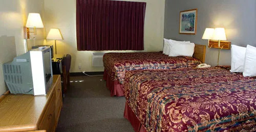 Super 8 Motel - Cherokee