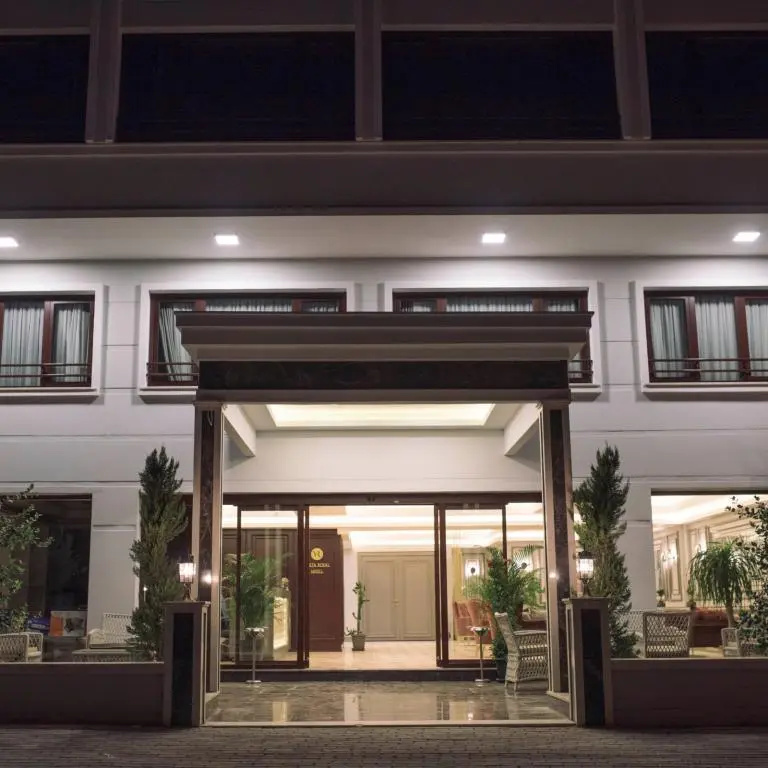 Vista Royal Hotel