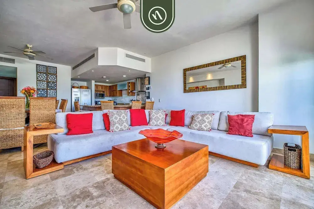 Oceanfront 3BR Condo With Beach Club - Pool
