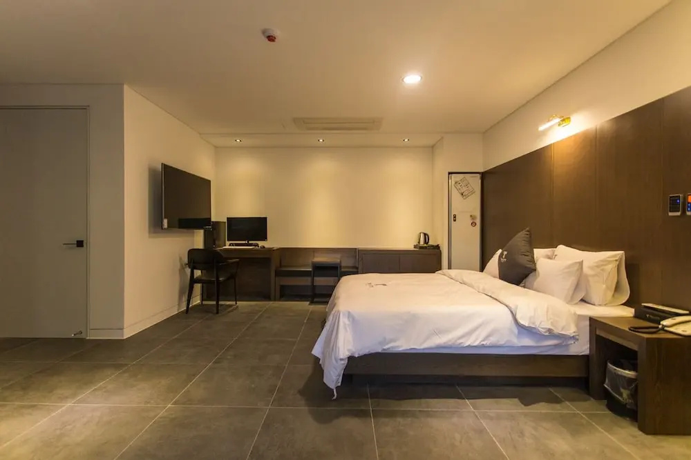 Best In City Hotel