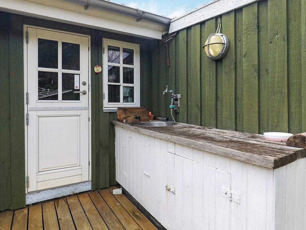 6 Person Holiday Home in Jerup