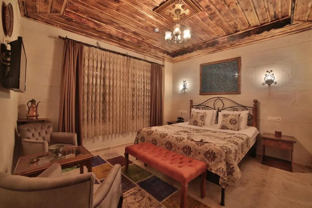 Caravanserai Inn Hotel
