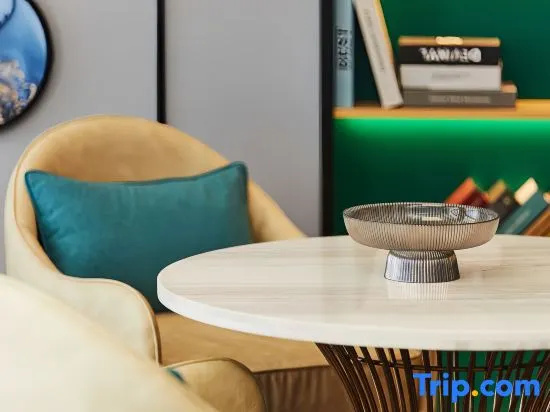 Yixuan Anlai S Hotel (Wanning High-speed Railway Station Culture Commercial Plaza)