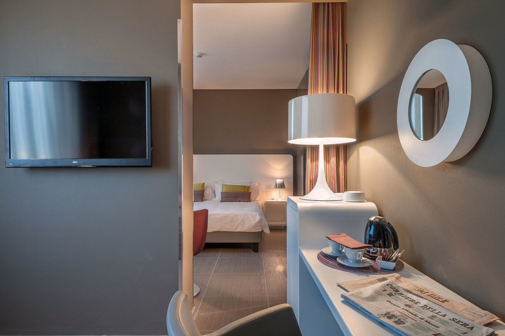 8Piuhotel