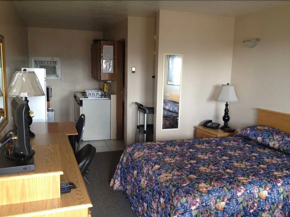 Grassland Motel