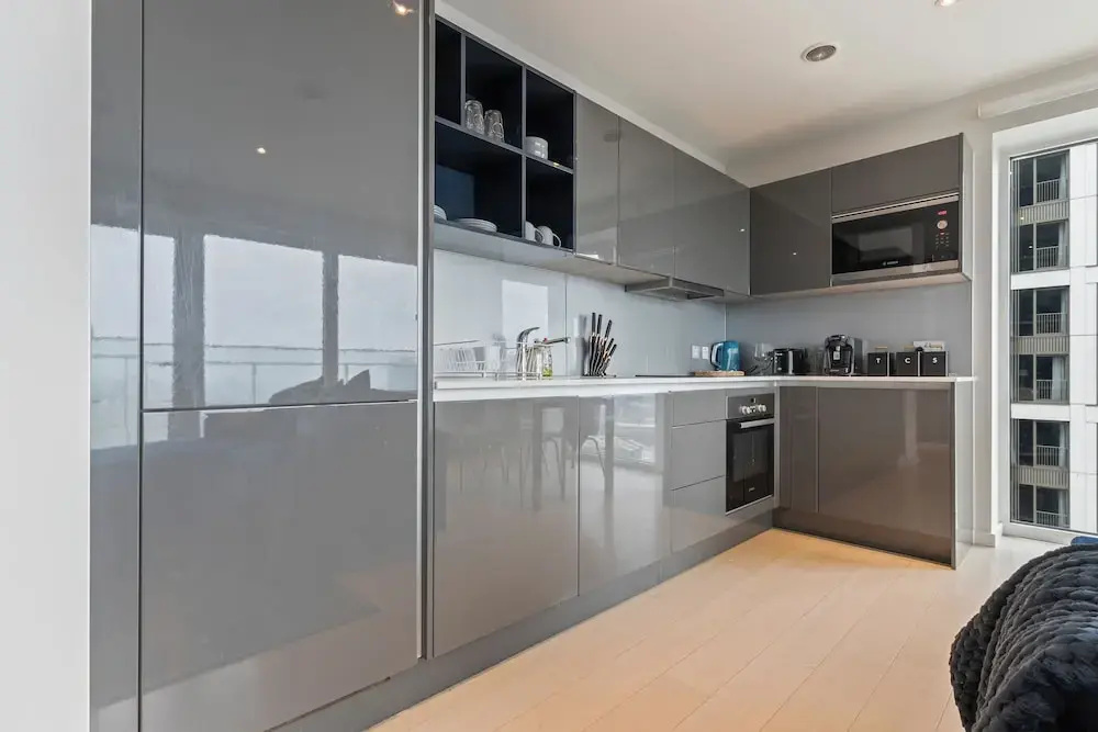Elegant 2 Bed Apartment Within Many Attractions