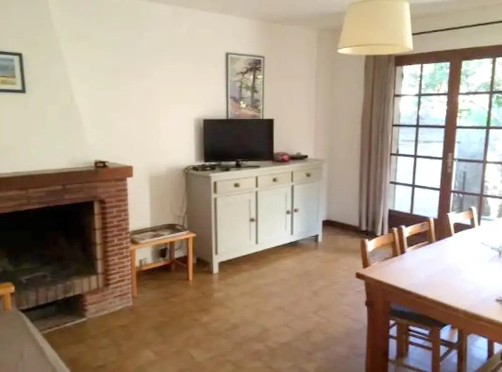 House with 3 Bedrooms in Lecci, with Enclosed Garden And Wifi
