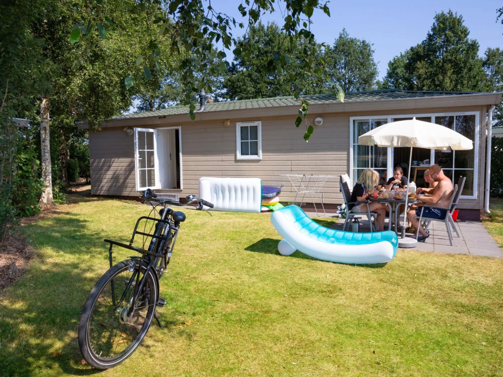 Scenic Retreat by the Lake
