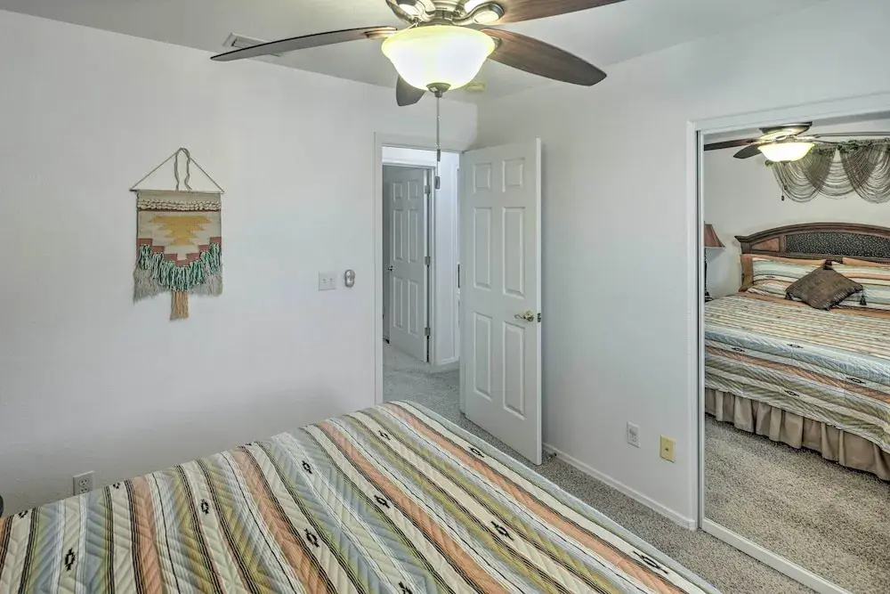 2 Mi to Lake Havasu: Peaceful Home w/ Pool & Views