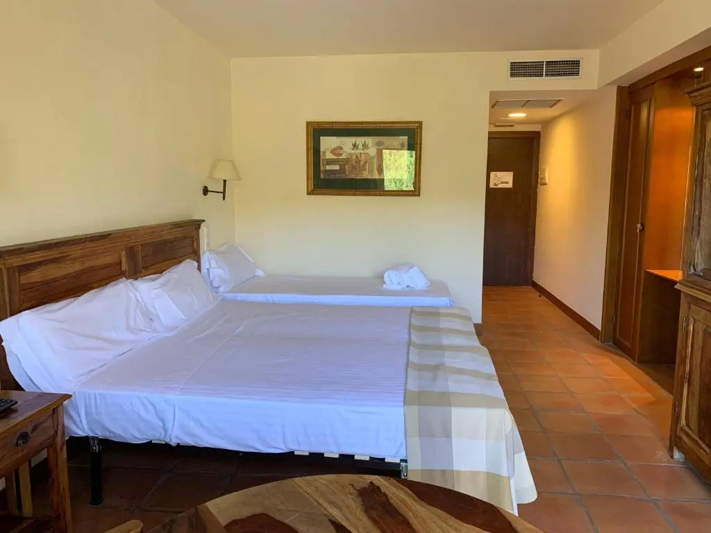 La Figuerola Hotel & Restaurant
