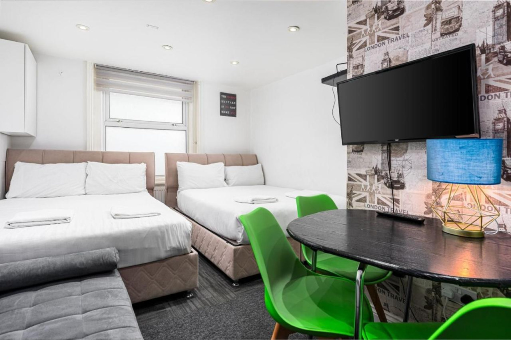 Whitechapel Grand