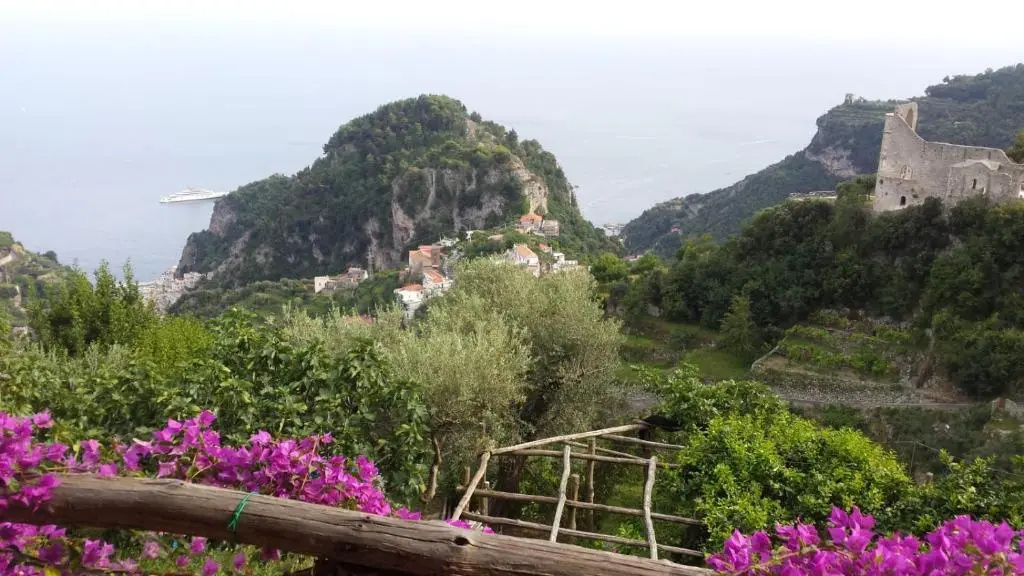 The Little Tower of Minuta